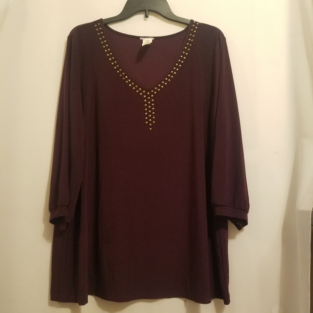 PLUS SIZE PLUM COLOR 3/4 SLEEVE TOP